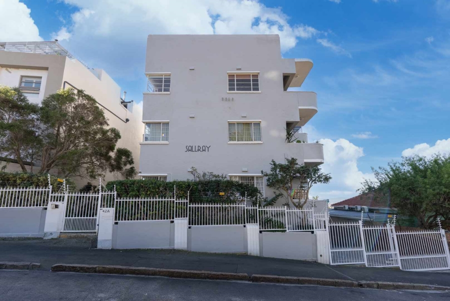 2 Bedroom Property for Sale in Gardens Western Cape